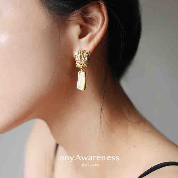 Temple Column Jigsaw Earrings